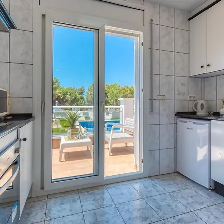 Costacabana - Maribel Villa